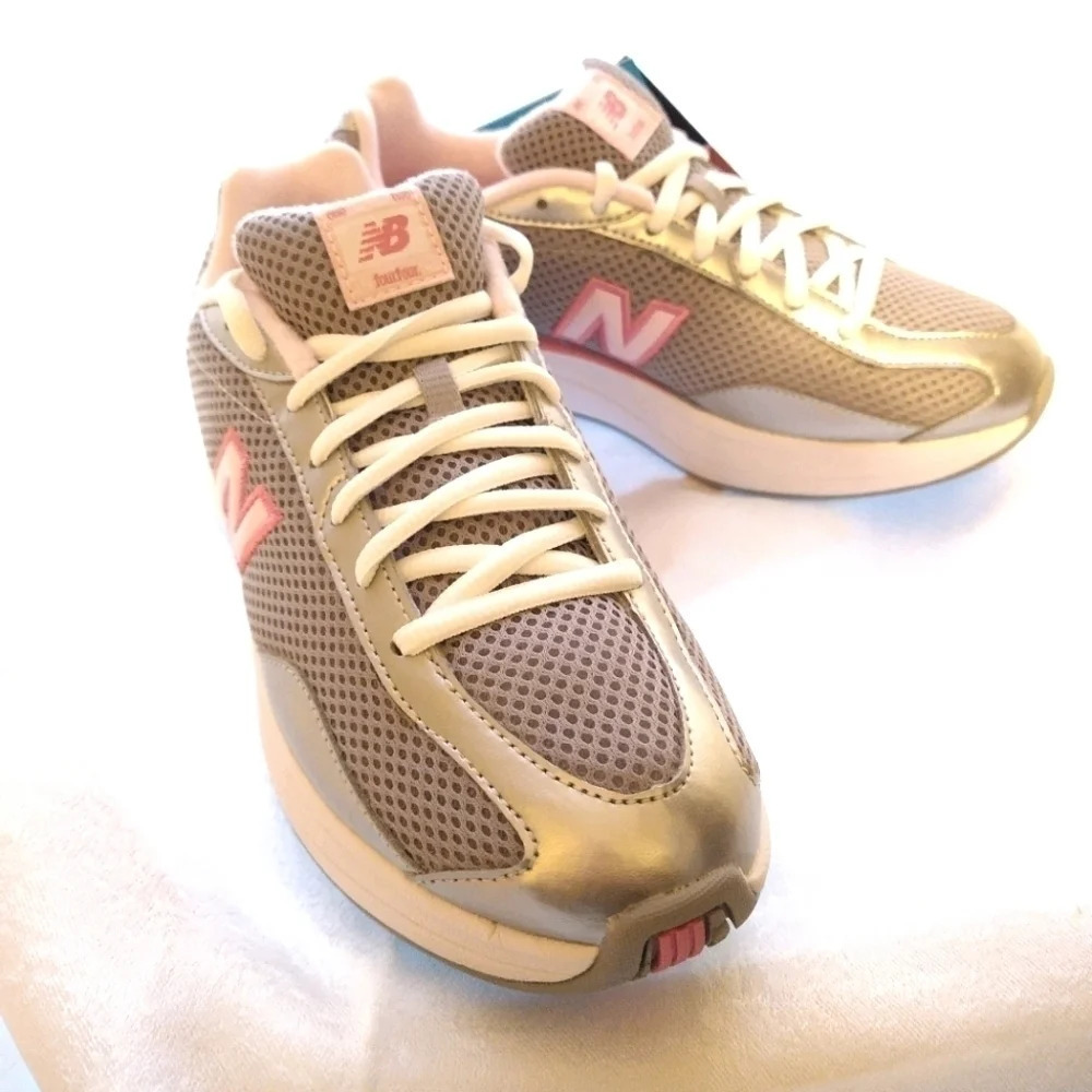 New Balance Rock & Tone Special Edition Sneaker💕 - Picture 4 of 16